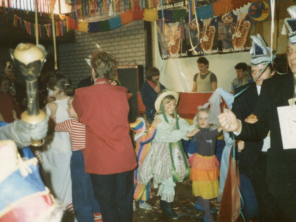 KindercarnavalDreef_1986