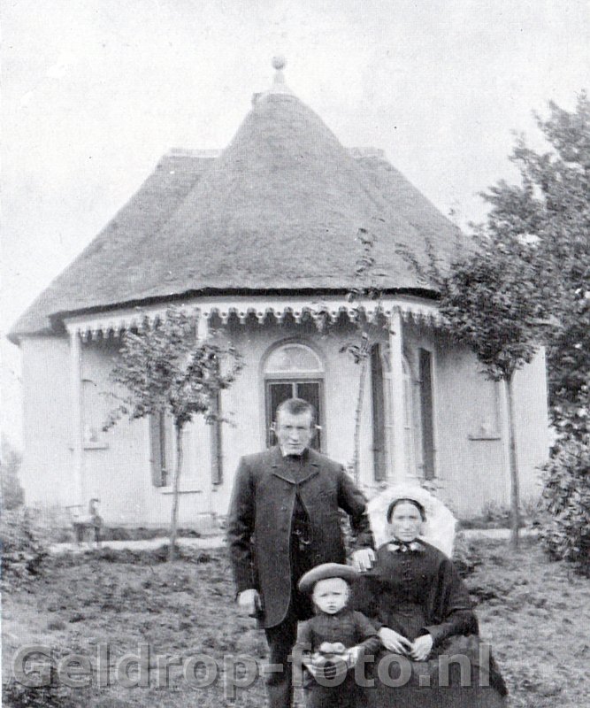 1875 jachthuis eijcken-huize josephine.jpg
